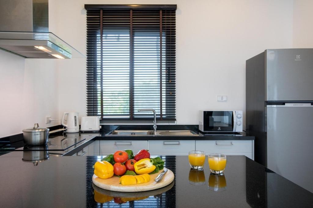 Shanti Villas X Monthstayz Thailand Rawai Bagian luar foto