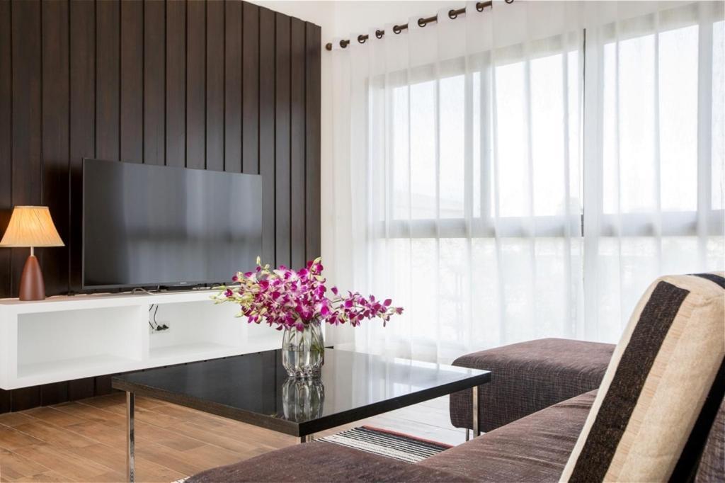 Shanti Villas X Monthstayz Thailand Rawai Bagian luar foto