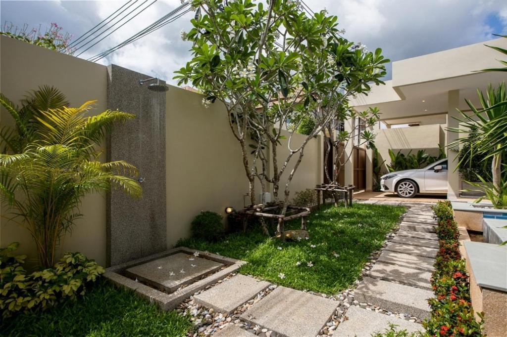 Shanti Villas X Monthstayz Thailand Rawai Bagian luar foto